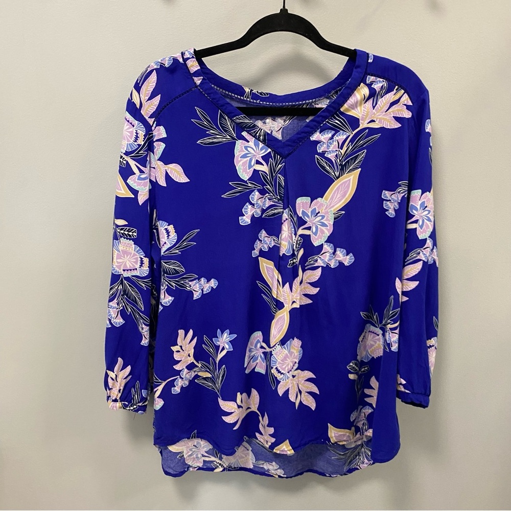 St John’s Bay woman’s blue floral blouse
